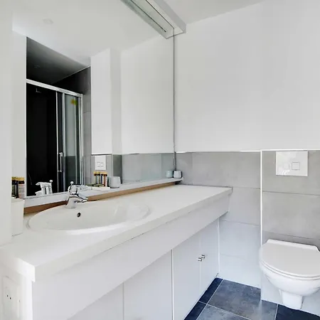 Comfortable Flat Near Paris - Suresnes Exterior photo