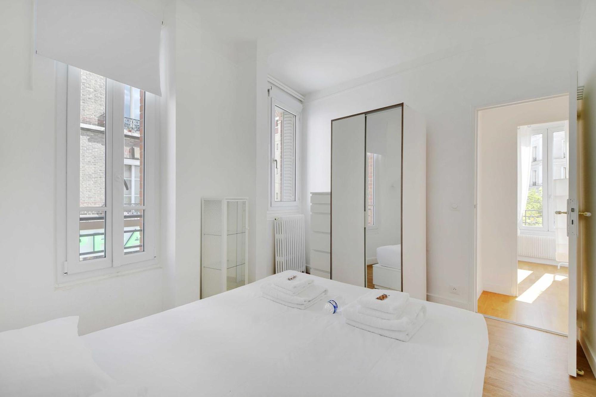 Comfortable Flat Near Paris -